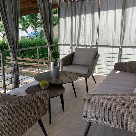 Apartman Studio Sonas 3 With Free Private Parking คาร์โลวัตส์ ภายนอก รูปภาพ